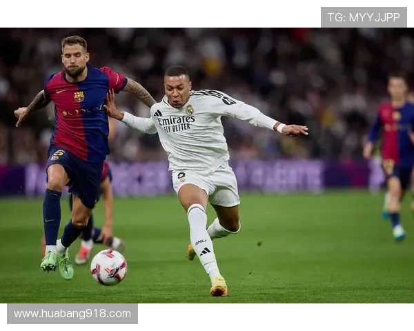 FIFA发布世界杯队长海报梅西居中姆巴佩C罗两侧引发关注